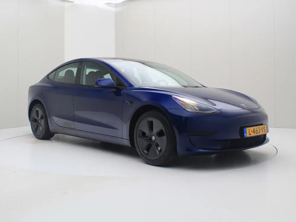 Tesla Model 3 Standard RWD Plus FACELIFT 90 uit 2021, foto 4