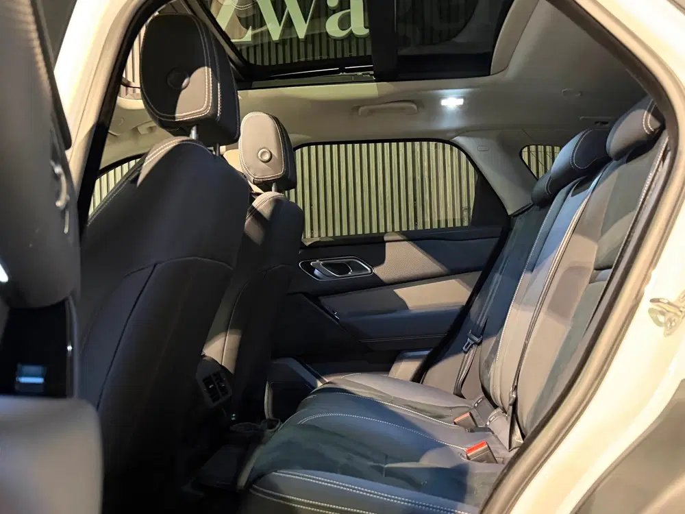 Land Rover Range Rover Velar 2.0 P400e S uit 2022, foto 13