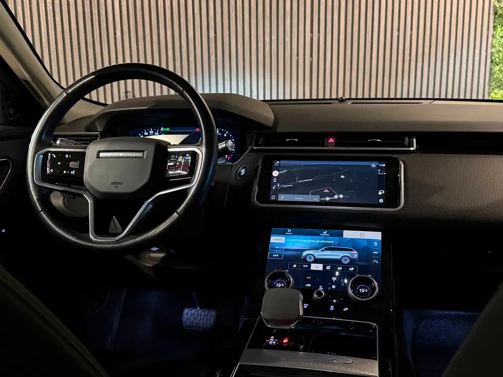 Land Rover Range Rover Velar 2.0 P400e S uit 2022, foto 5
