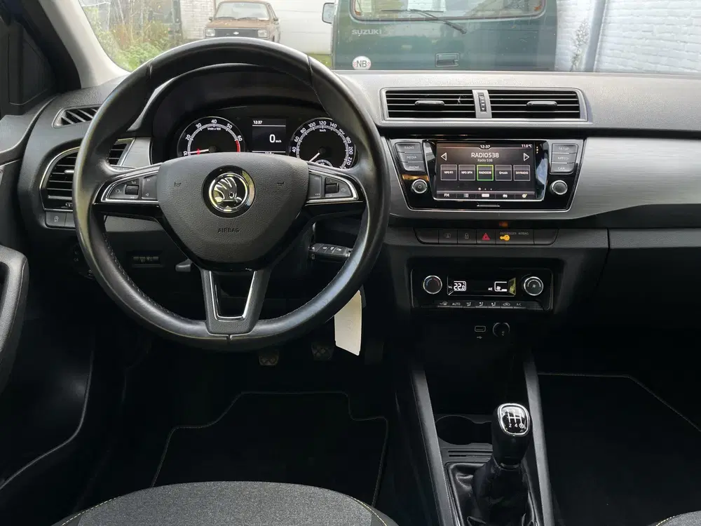 Skoda Fabia 1.0 Business Ed uit 2019, foto 2