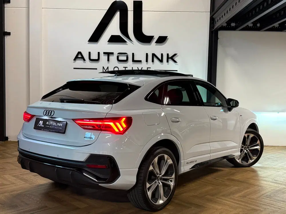 Audi Q3 Audi Q3 Sportback 40 TFSI quattro 3xS-Line uit 2022, foto 10