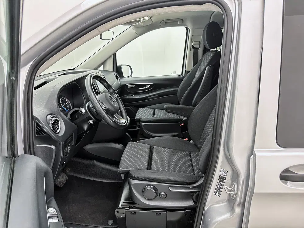 Mercedes-Benz Vito Extra Lang 66 kWh DC 5 persoons 266km WL uit 2024, foto 9
