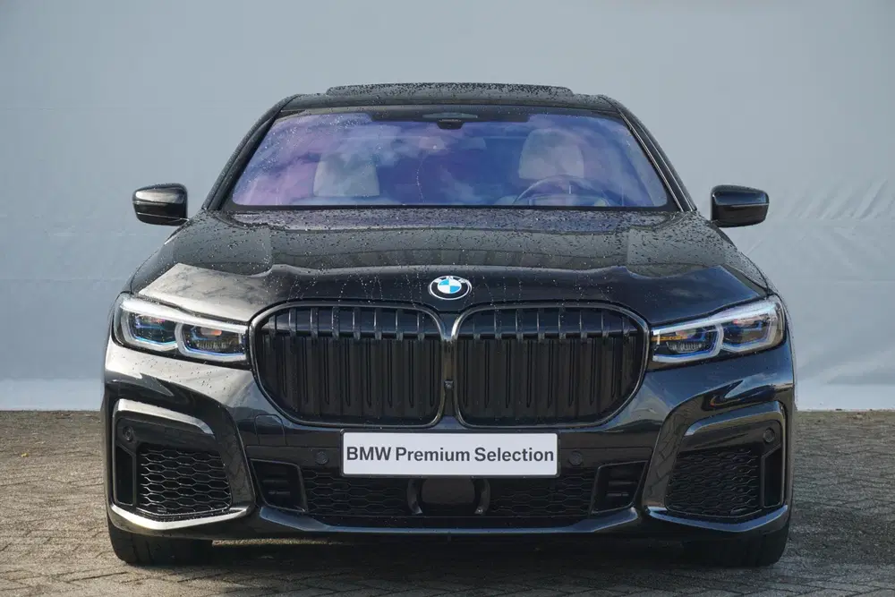 BMW 7-serie 750i xDrive High Executive uit 2022, foto 3