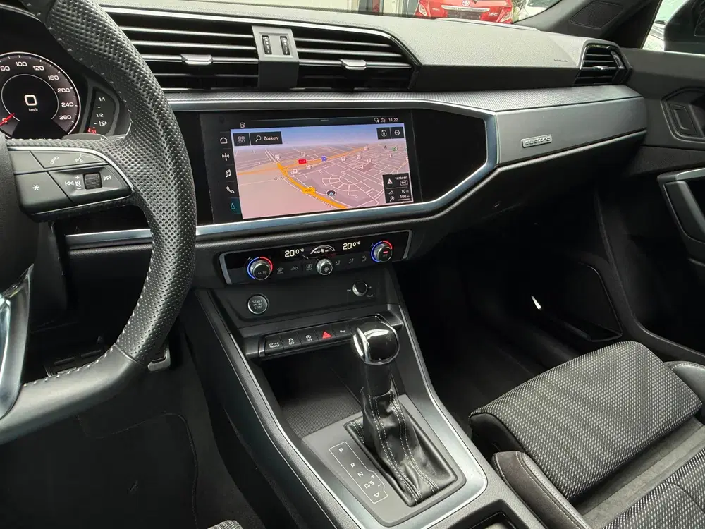 Audi Q3 40 TFSI Quattro Pro Line 3x S-Line 190 Pk uit 2019, foto 12