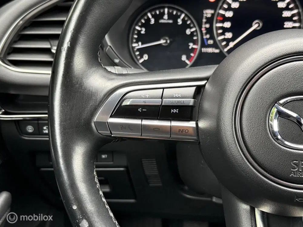 Mazda 3 2.0 e-SkyActiv-X M Hybrid 180 Luxury AWD L uit 2020, foto 14