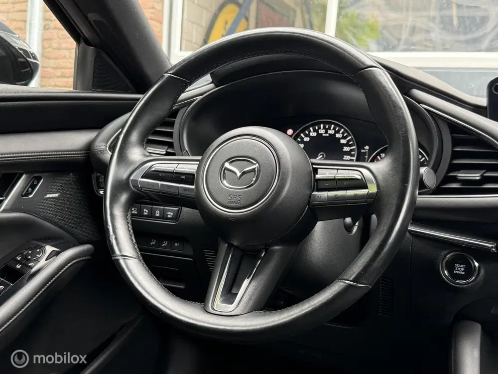 Mazda 3 2.0 e-SkyActiv-X M Hybrid 180 Luxury AWD L uit 2020, foto 5