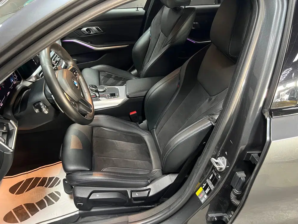 BMW 3-serie 330e High Executive uit 2019, foto 11