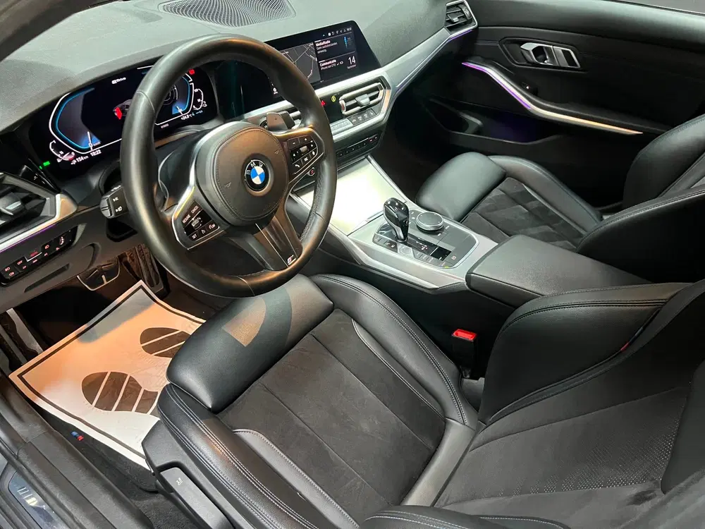 BMW 3-serie 330e High Executive uit 2019, foto 12