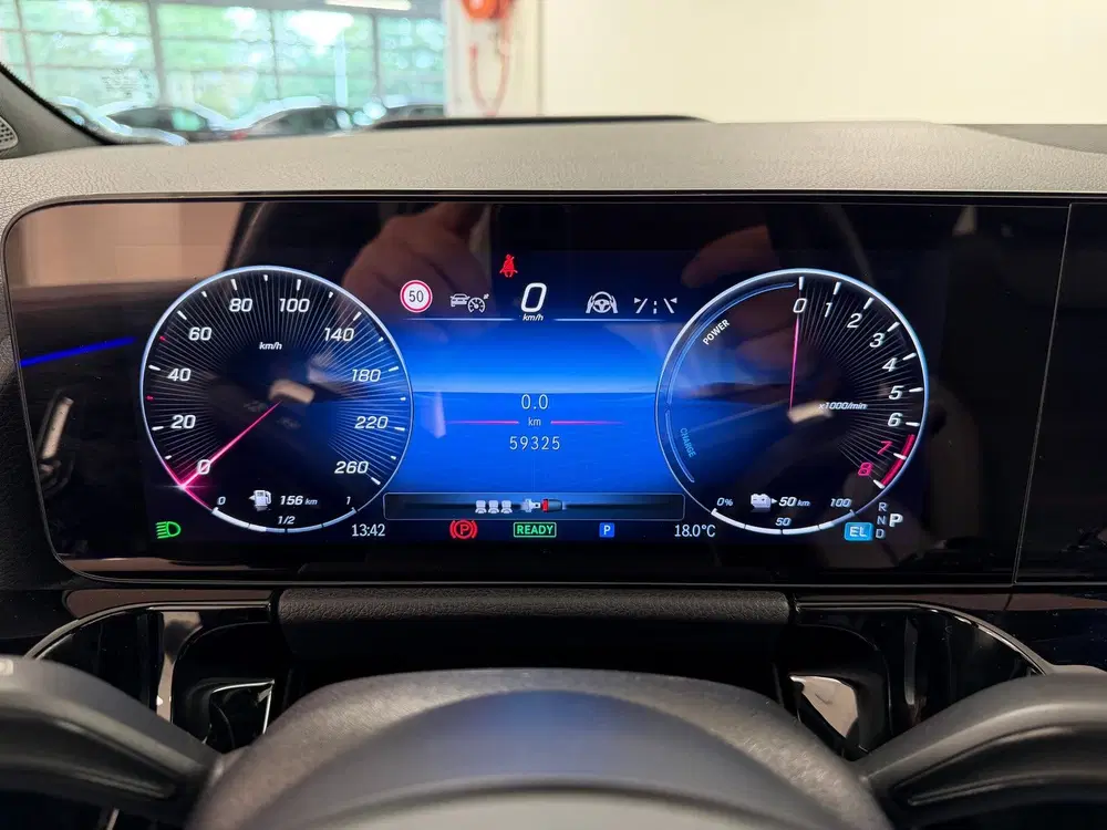 Mercedes-Benz GLA GLA 250 e Star AMG Premium Plus uit 2024, foto 15