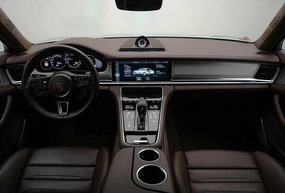 Porsche Panamera Sport Turismo 4.0 Turbo S E-Hybrid uit 2019, foto 9