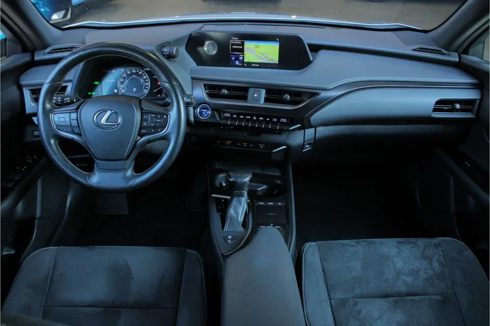 Lexus UX 250h Business Line uit 2019, foto 13