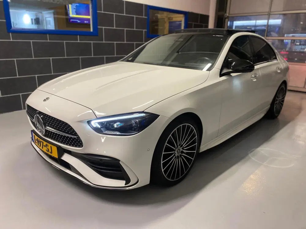 Mercedes-Benz C-Klasse 200 AMG Line uit 2021