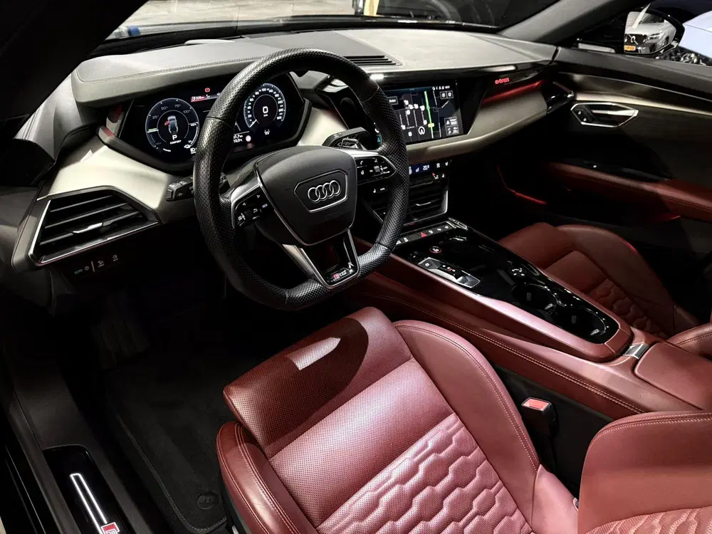 Audi e-tron GT RS 93 kWh pano uit 2022, foto 12