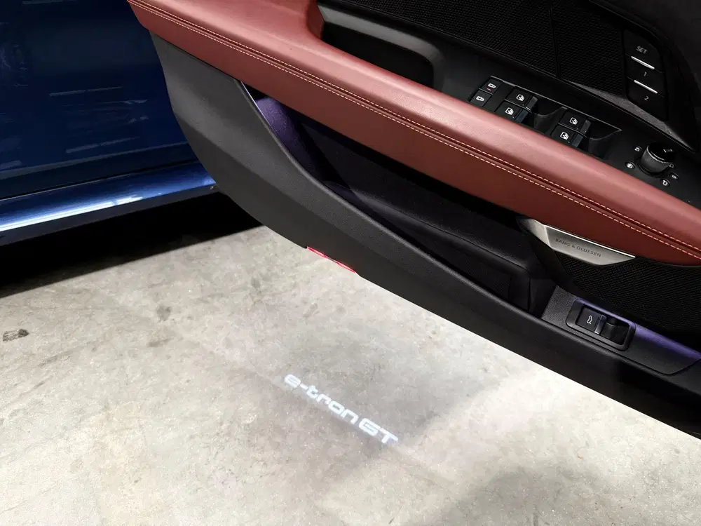 Audi e-tron GT RS 93 kWh pano uit 2022, foto 14