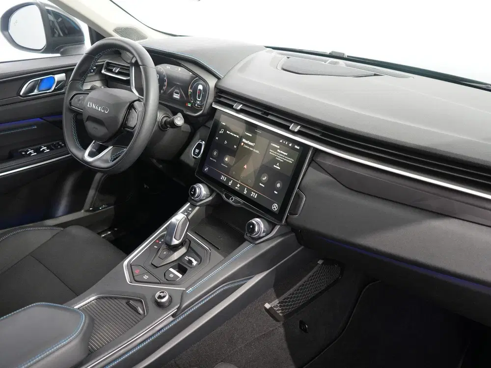 Lynk & Co 01 1.5 uit 2023, foto 3