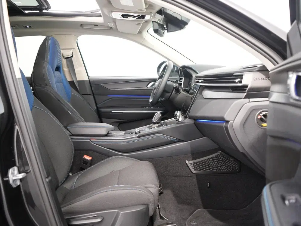 Lynk & Co 01 1.5 uit 2023, foto 4