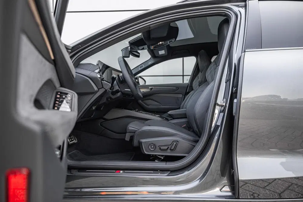 Audi A6 2.0 e-hybrid 367pk quattro S Edition Compe uit 2026, foto 14