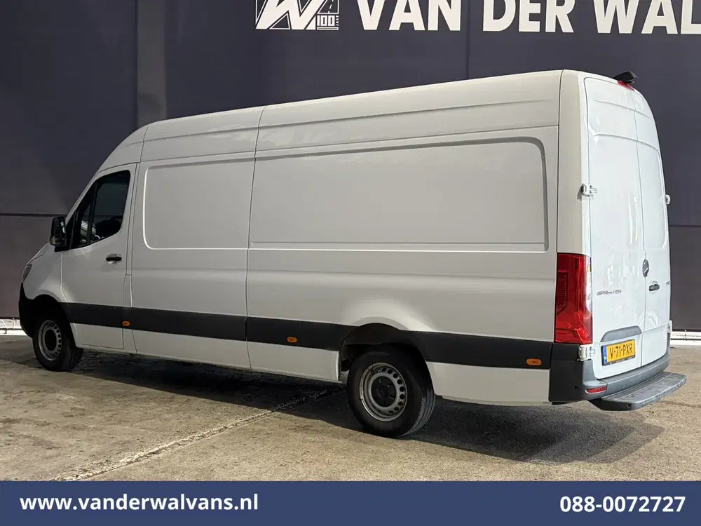 Mercedes-Benz Sprinter 317 CDI 170pk L3H2 Euro6 Airco uit 2023, foto 11