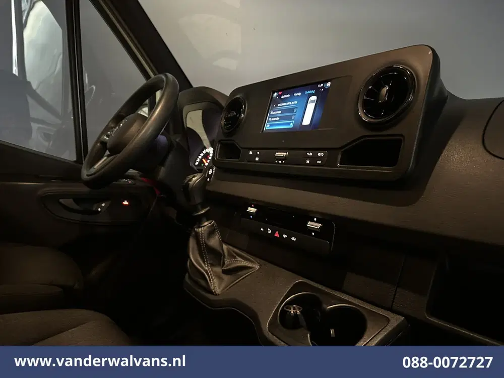 Mercedes-Benz Sprinter 317 CDI 170pk L3H2 Euro6 Airco uit 2023, foto 13