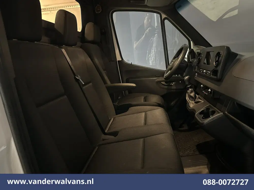 Mercedes-Benz Sprinter 317 CDI 170pk L3H2 Euro6 Airco uit 2023, foto 6