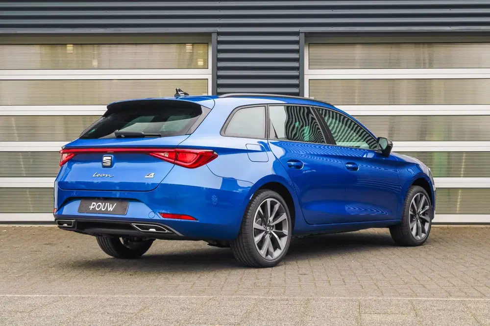 SEAT Leon 1.5 TSI 204pk e-Hybrid FR Business uit 2026, foto 2