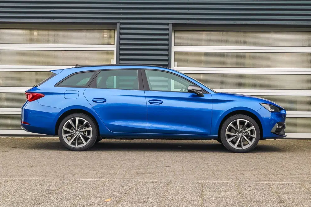 SEAT Leon 1.5 TSI 204pk e-Hybrid FR Business uit 2026, foto 3