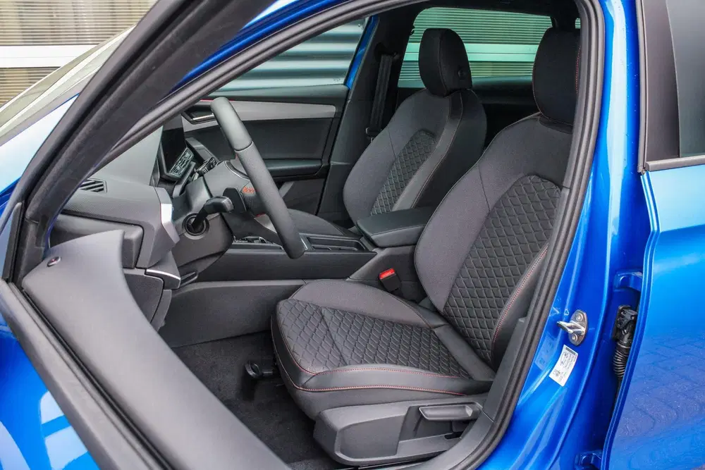 SEAT Leon 1.5 TSI 204pk e-Hybrid FR Business uit 2026, foto 4