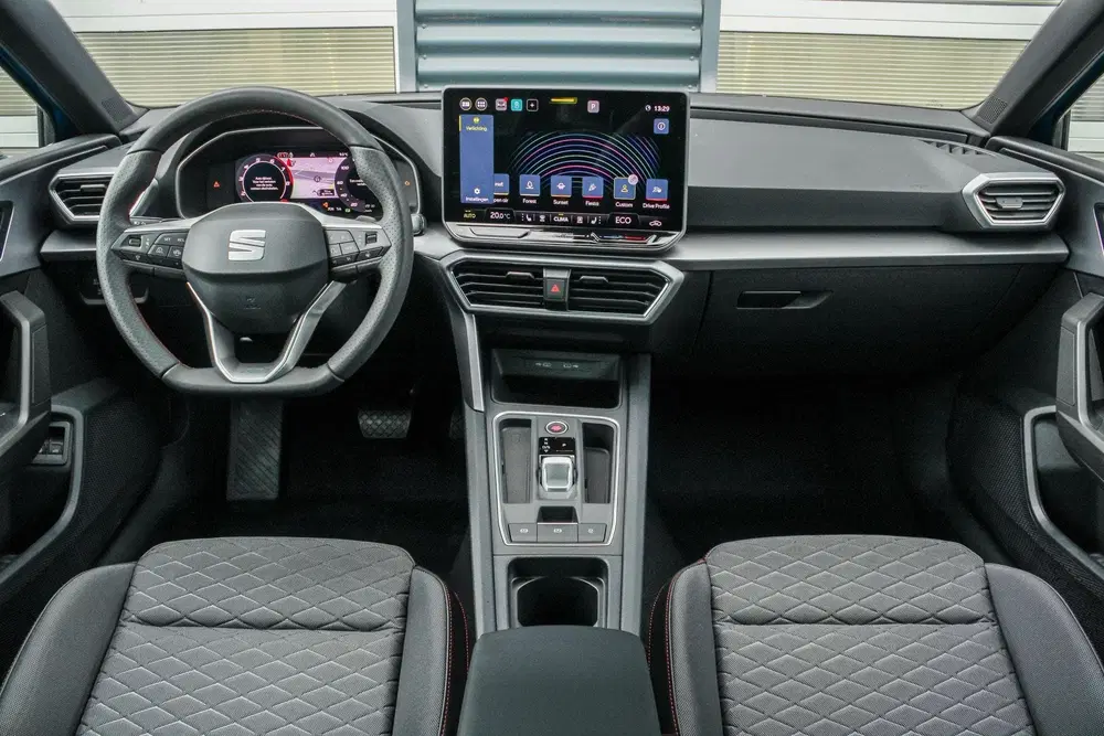 SEAT Leon 1.5 TSI 204pk e-Hybrid FR Business uit 2026, foto 5