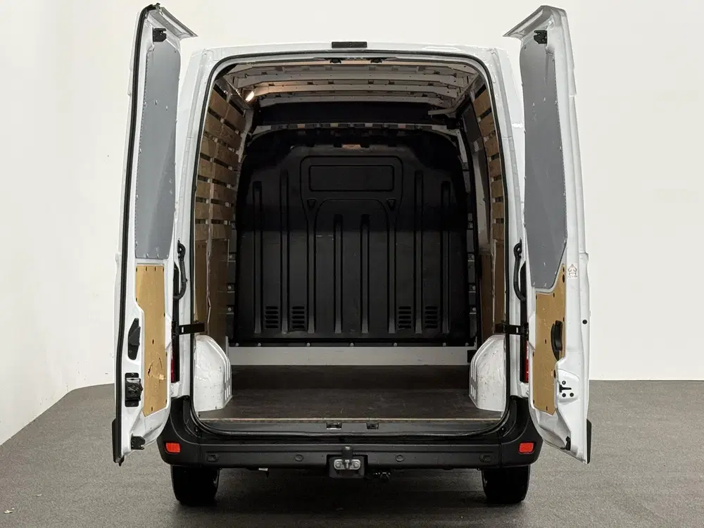 Renault Master T33 2.3 dCi 135 L2H2 Airco Cruise control uit 2024, foto 3