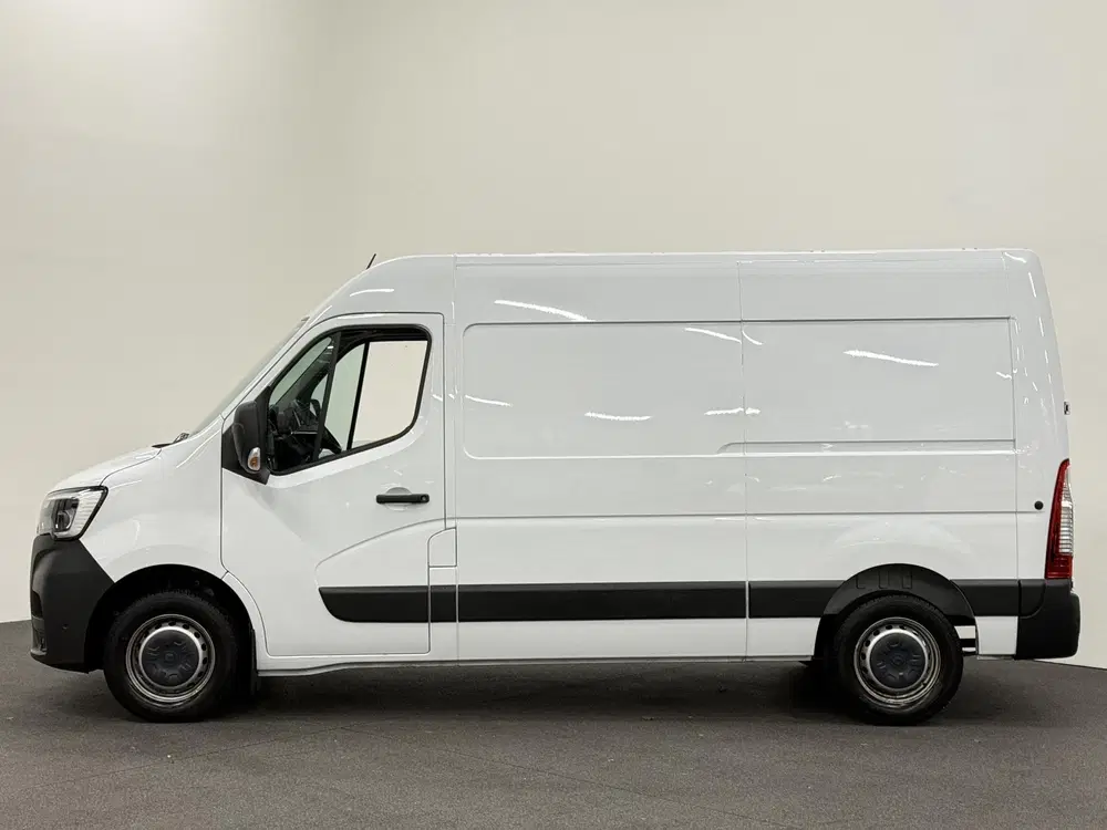 Renault Master T33 2.3 dCi 135 L2H2 Airco Cruise control uit 2024, foto 4