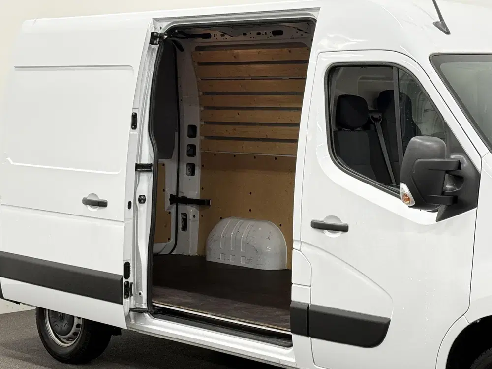 Renault Master T33 2.3 dCi 135 L2H2 Airco Cruise control uit 2024, foto 7