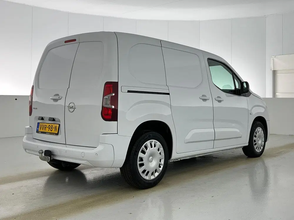 Opel Combo 130pk L1 Automaat Apple Carplay Trekhaak P uit 2023, foto 4