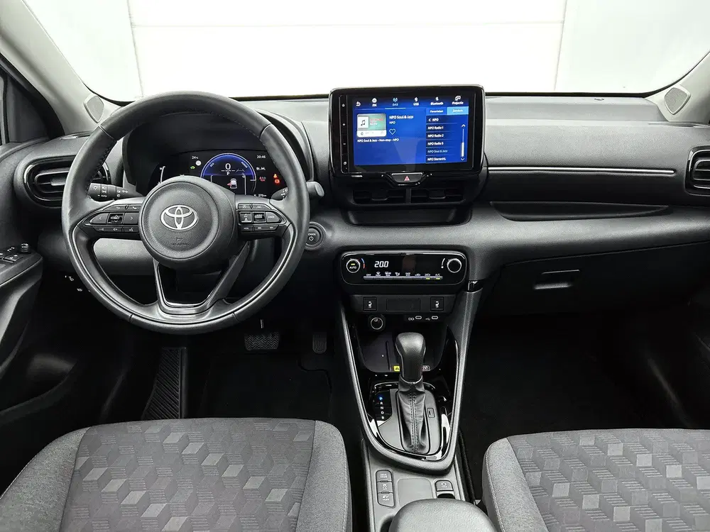 Toyota Yaris 1.5 Hybrid 115 First Edition Comfort Pack uit 2025, foto 4