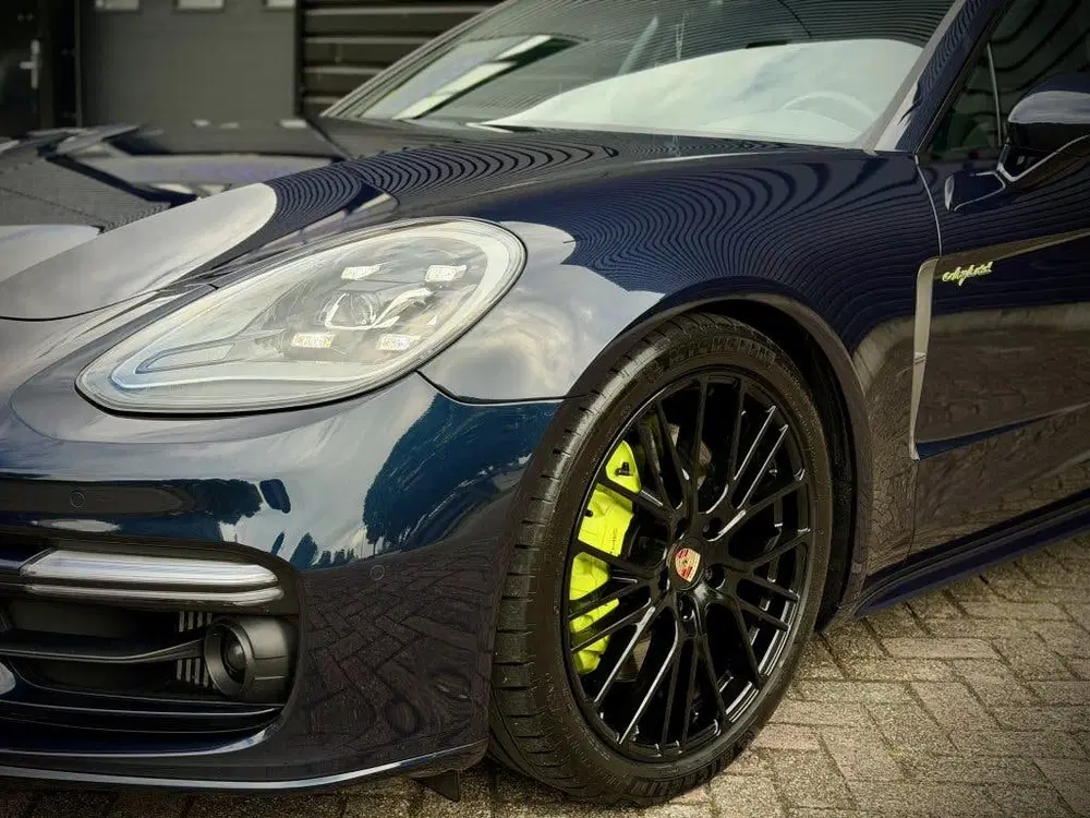 Porsche Panamera Sport Turismo 2.9 4 E-Hybrid PLATIN uit 2023, foto 3
