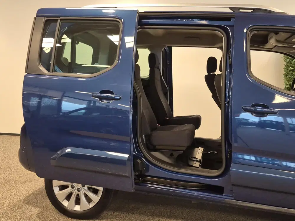 Opel Combo L1 Rolstoelauto Automaat 4+1 uit 2020, foto 8