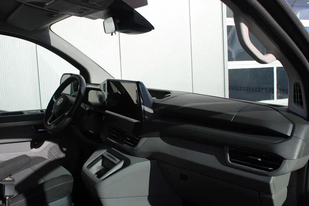 Volkswagen Transporter 218pk 34 L2H1 Bulli 64 kWh uit 2026, foto 15