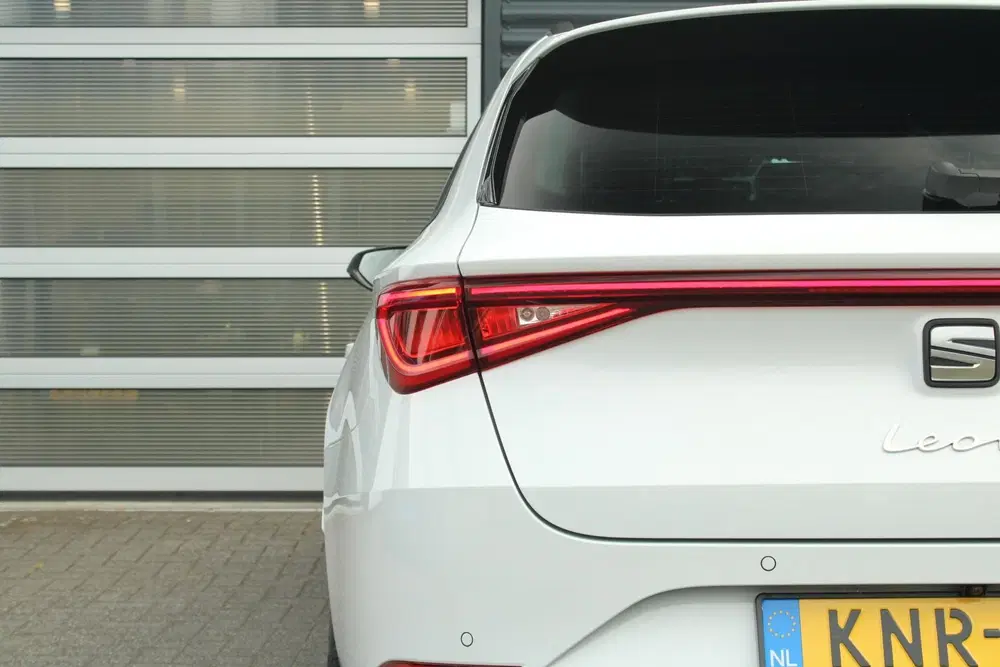 SEAT Leon 1.5 TSI 204pk DSG e-Hybrid FR Busines uit 2026, foto 11