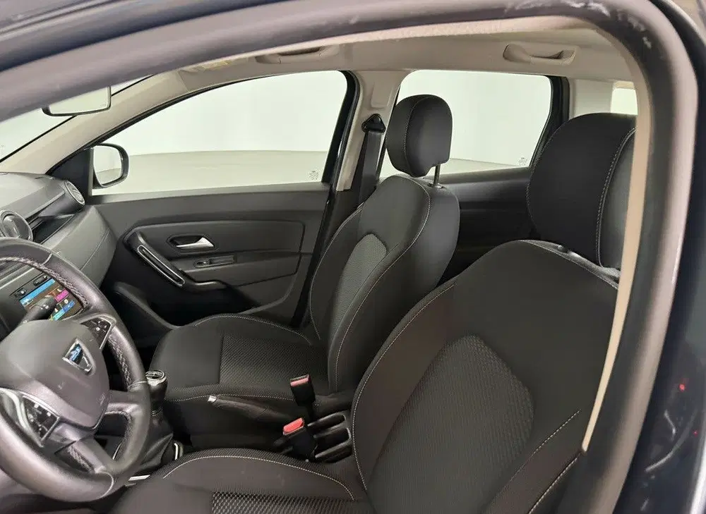 Dacia Duster 1.6 SCe Comfort uit 2019, foto 9