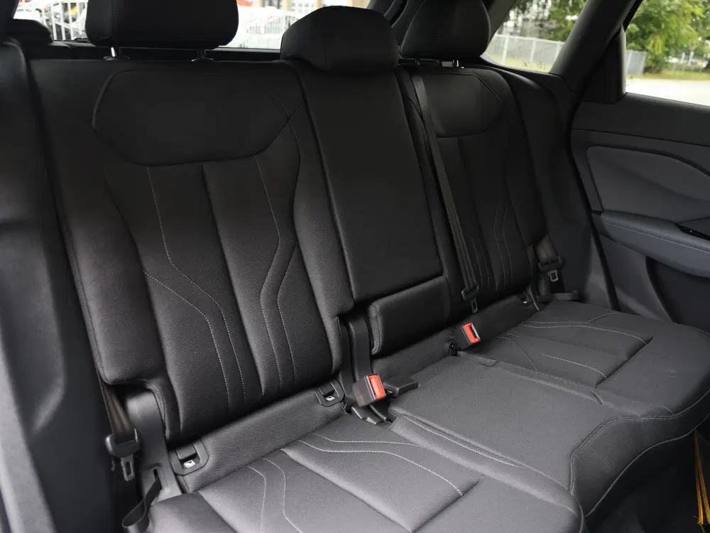 Audi Q3 S edition e-hybrid 272 PK 6 versn. S uit 2026, foto 9