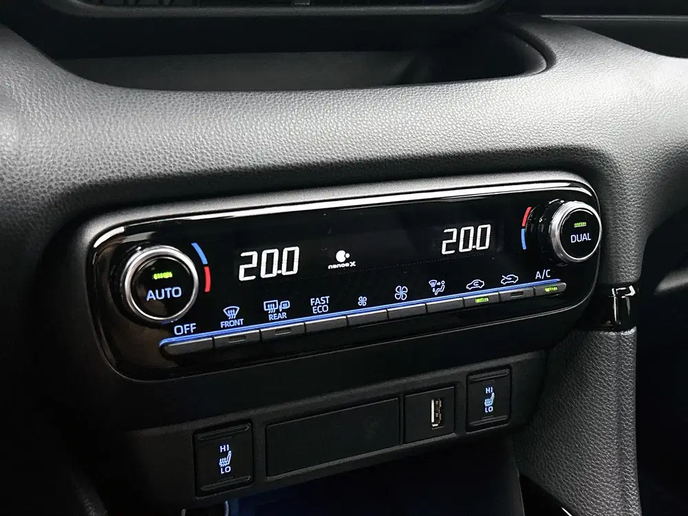 Toyota Yaris 1.5 Hybrid Executive uit 2022, foto 11