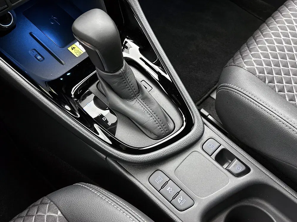 Toyota Yaris 1.5 Hybrid Executive uit 2022, foto 12