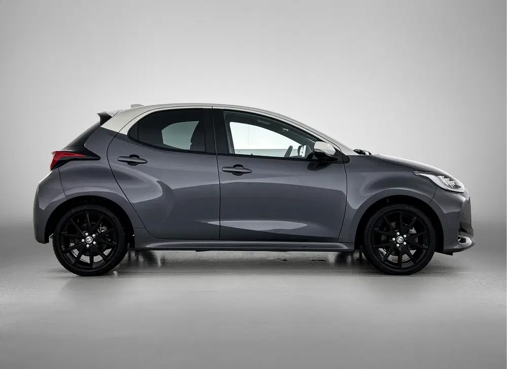 Toyota Yaris 1.5 Hybrid Executive uit 2022, foto 14