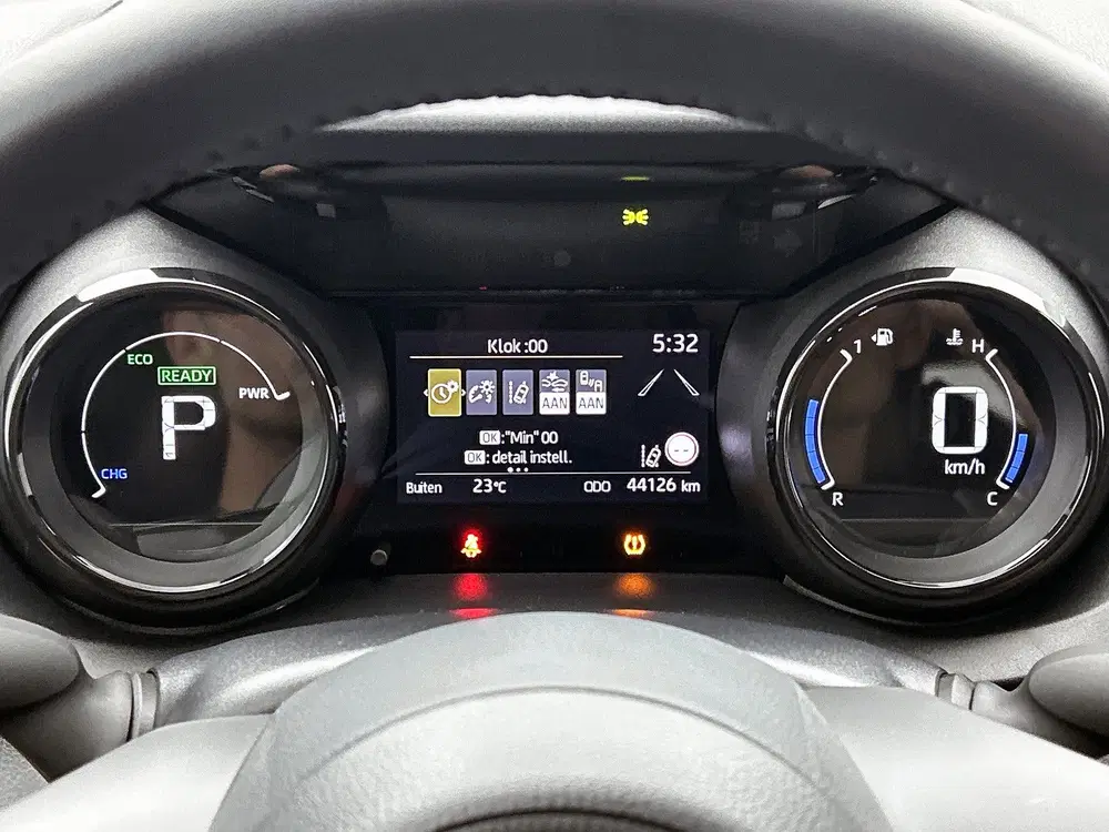 Toyota Yaris 1.5 Hybrid Executive uit 2022, foto 5