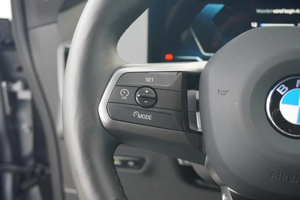 BMW iX xDrive60 uit 2026, foto 11