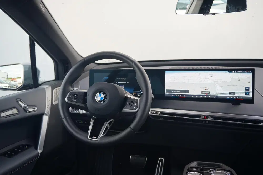 BMW iX xDrive60 uit 2026, foto 8