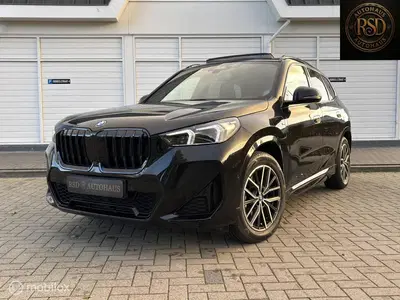 BMW X1 xDrive25e M-pakket Pano trekhaak HK HuD uit 2023