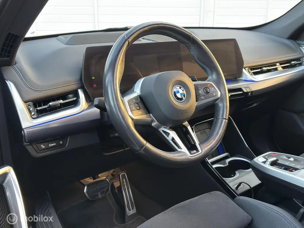 BMW X1 xDrive25e M-pakket Pano trekhaak HK HuD uit 2023, foto 10