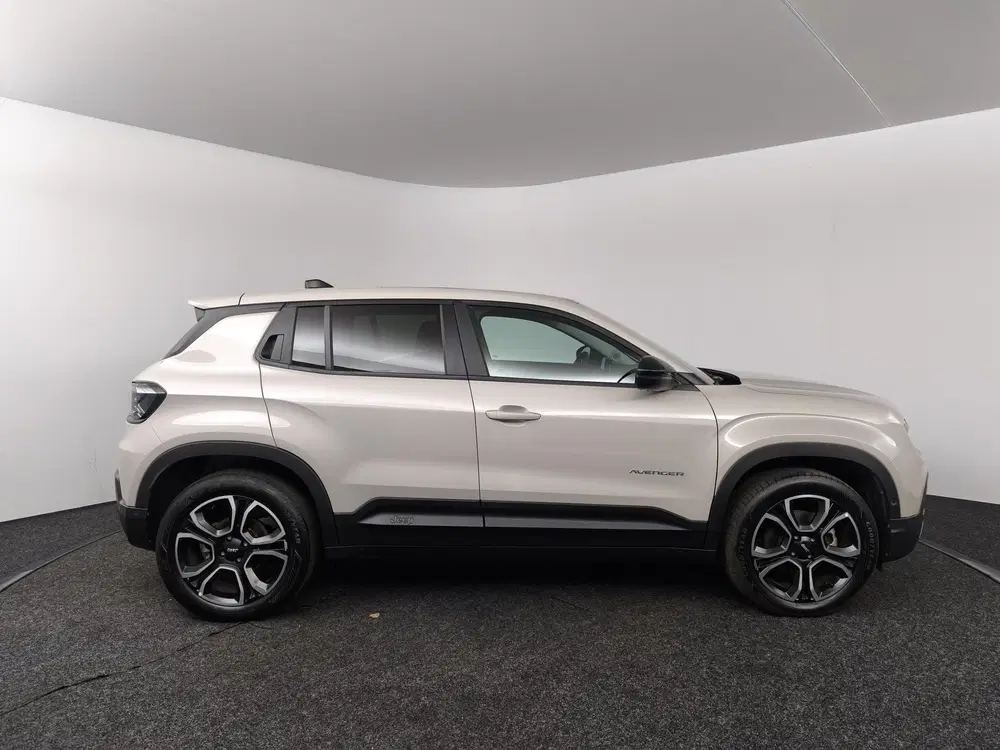 Jeep Avenger Summit 54 kWh uit 2025, foto 15