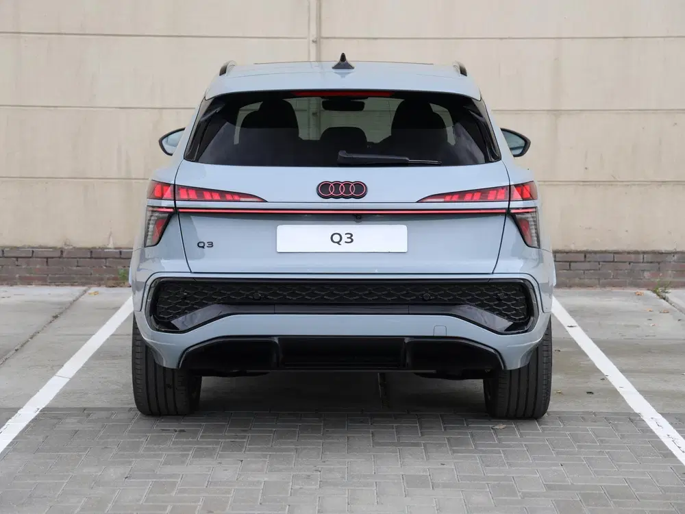 Audi Q3 S edition e-hybrid 272 PK SUV uit 2026, foto 6