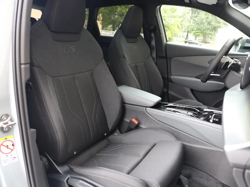 Audi Q3 S edition e-hybrid 272 PK SUV uit 2026, foto 8